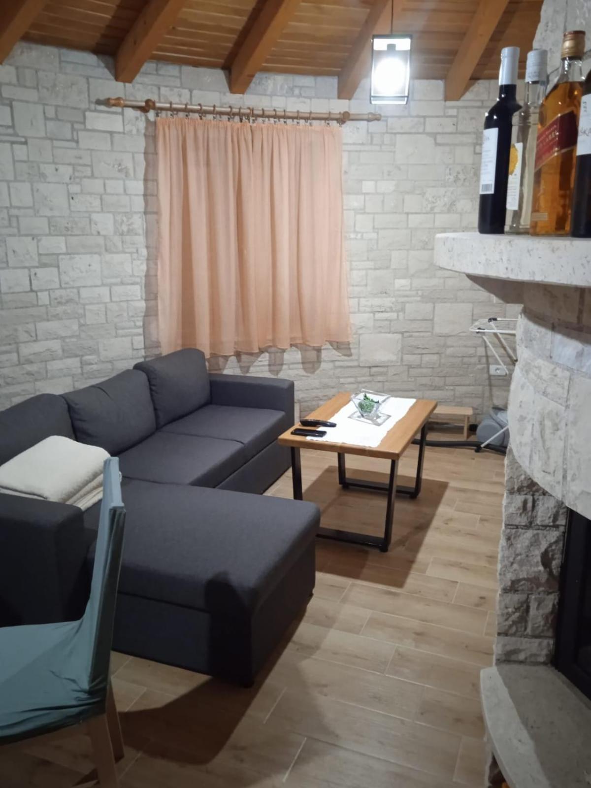 Apartmani Belavic - Kazuni Peruški Exteriör bild